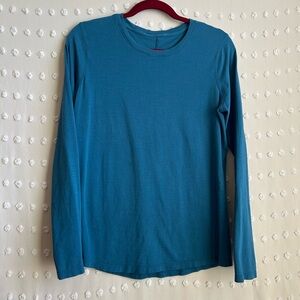 Lululemon Women’s Basic Long Sleeve Blue